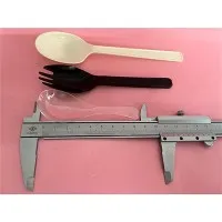 Jednokratna voćna viljuška